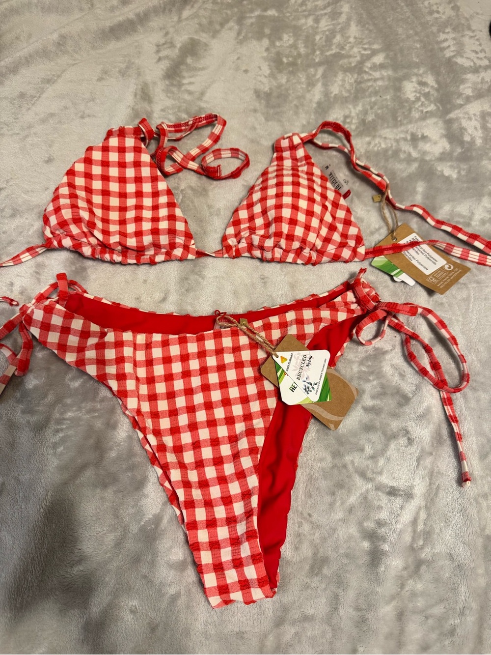 NWT BERLOOK Red Gingham Textured Triangle Bikini Set Size M Viral Instagram TikT - Picture 2 of 5